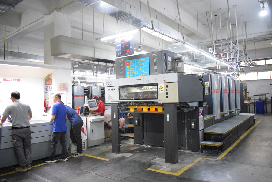 GUANGZHOU YM PACKAGE PRODUCTS CO.,LTD. linia produkcyjna producenta