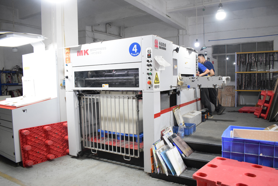 GUANGZHOU YM PACKAGE PRODUCTS CO.,LTD. linia produkcyjna producenta